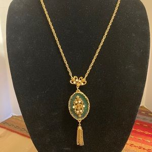 VTG LJM green enamel w/gold tone &opal rhinestone appliqué pendant necklace
